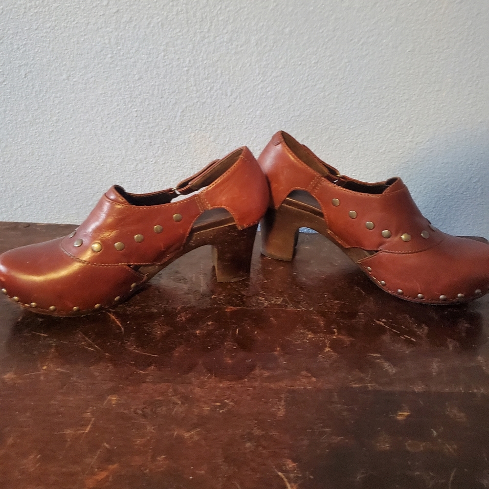Dansko Clog Riveted Heels